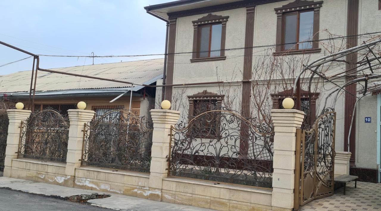 Albergue Sultan Saray Osh Exterior foto