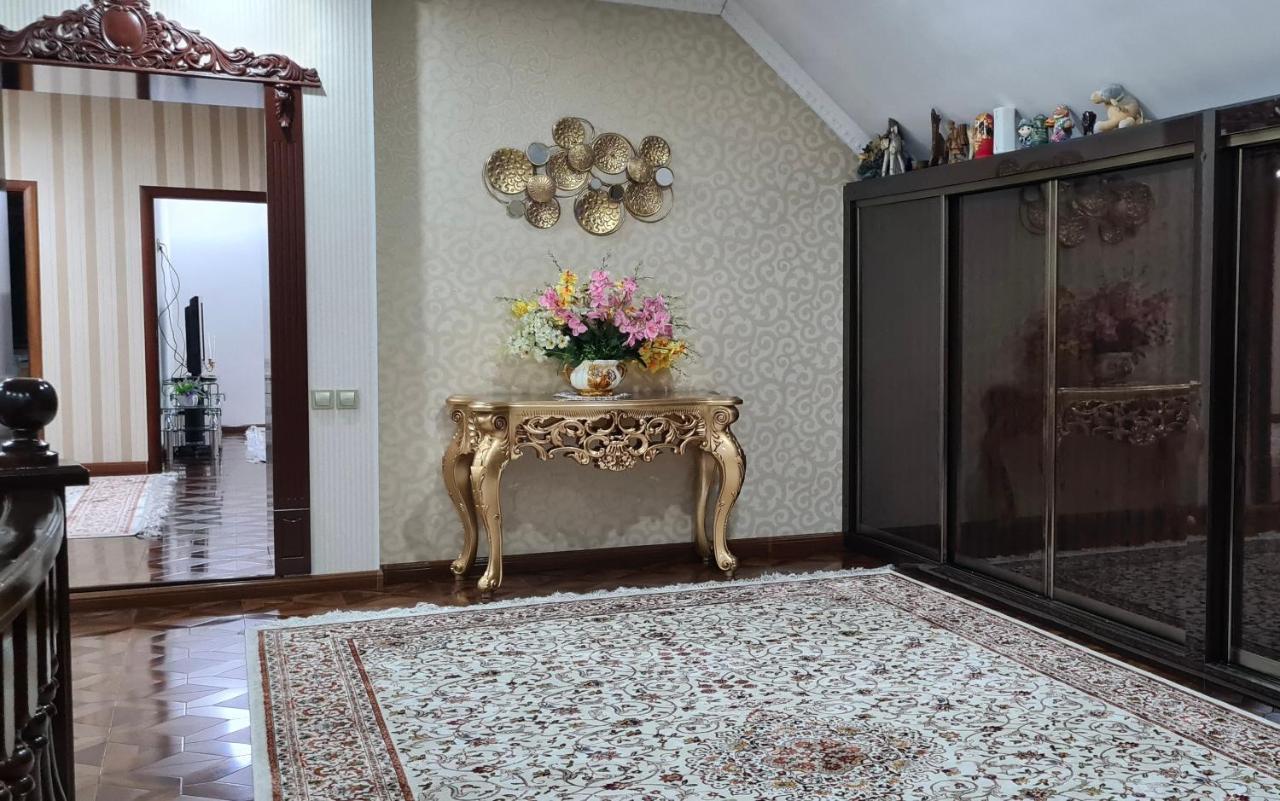 Albergue Sultan Saray Osh Exterior foto